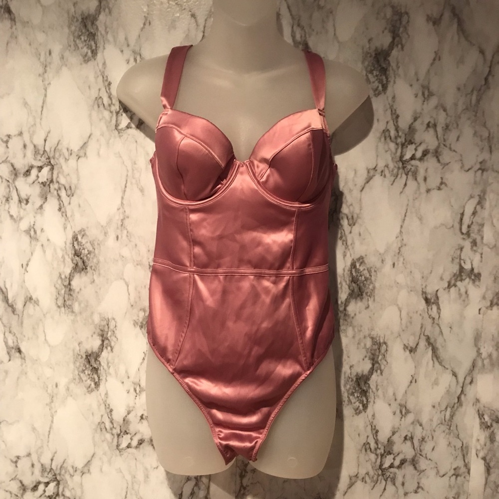 NWT VICTORIA SECRET lingerie